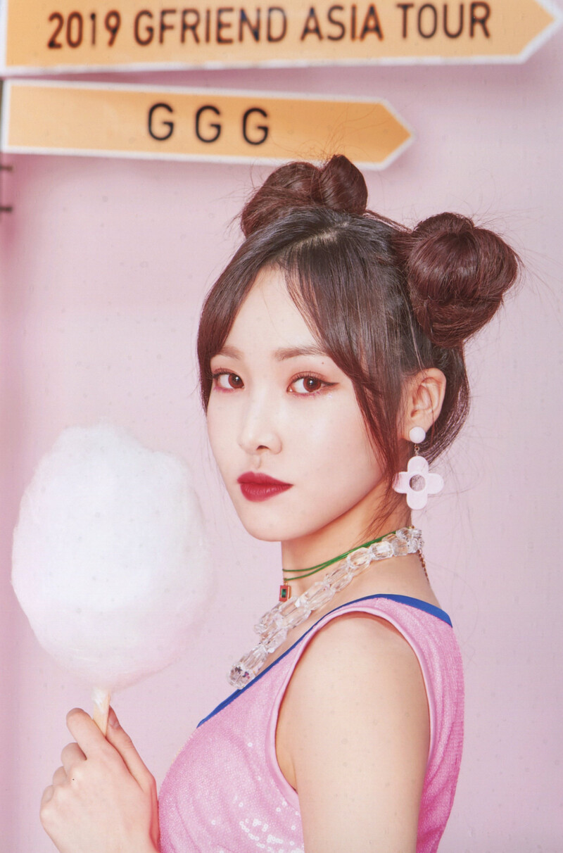 [SCANS] GFRIEND 2019 Concert Tour 'Go Go GFRIEND!' Photo sets (Both versions) documents 15