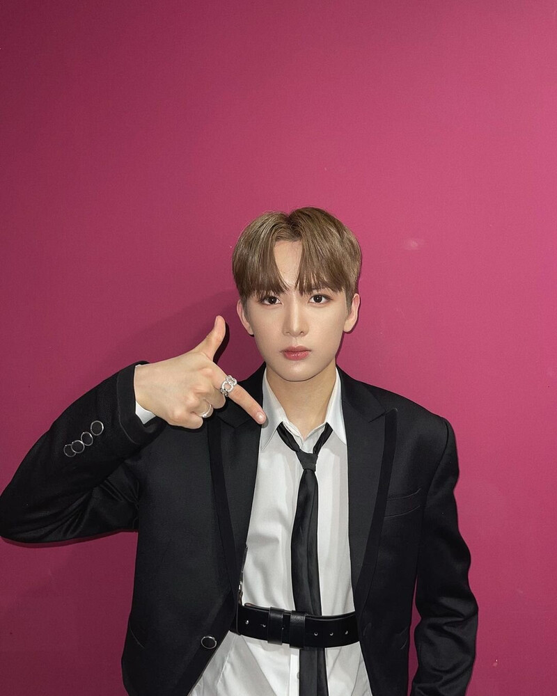 230519 FANTASY BOYS Ling Qi Instagram Update documents 1