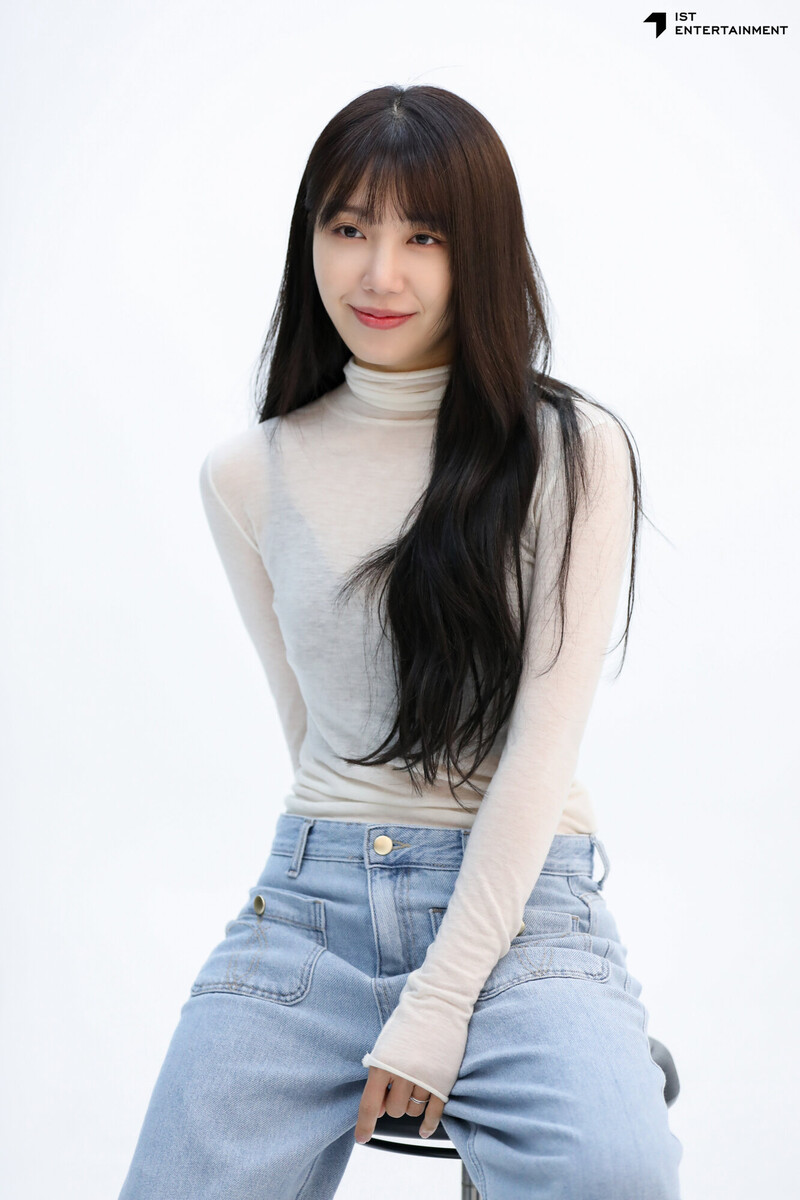 230920 IST Naver post - EUNJI Profile shoot behind the scenes documents 4