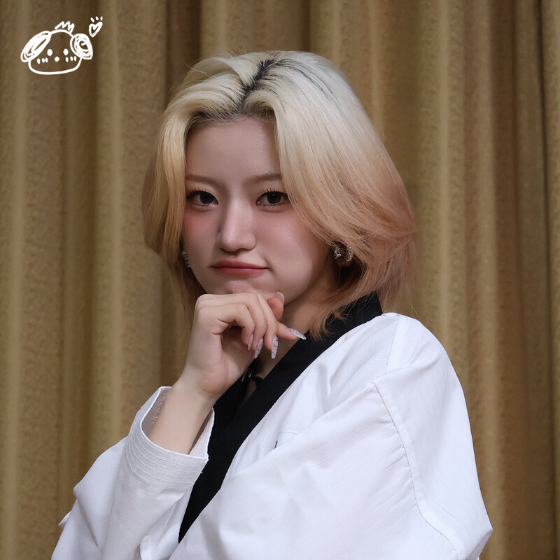 241019 Billlie Siyoon - KTown4U Fansign documents 2