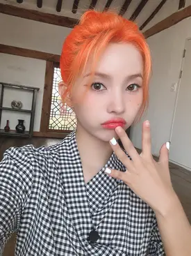 240703 - (G)I-DLE Twitter Update with SOYEON