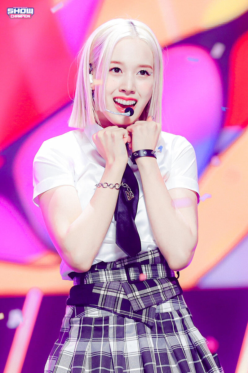 210922 STAYC - "STEREOTYPE" at Show Champion documents 5