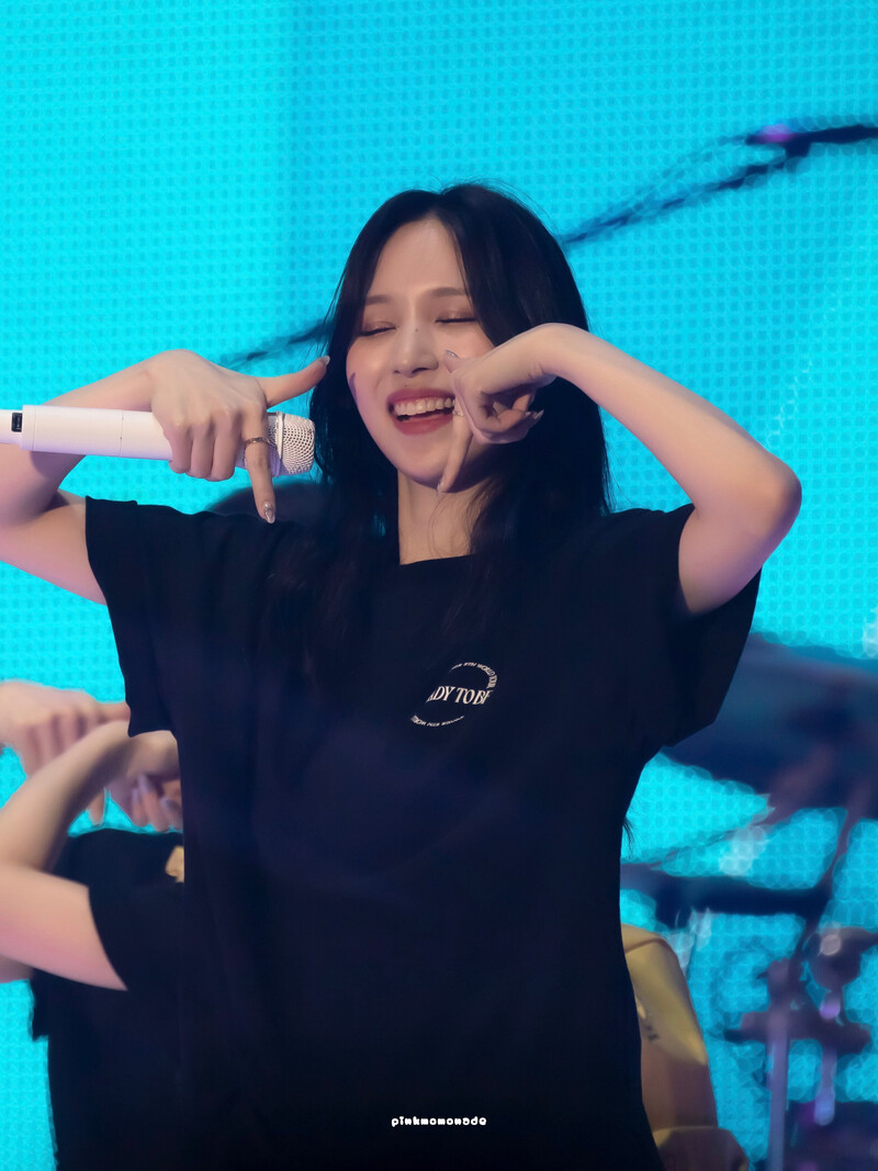 230416 TWICE Mina - ‘READY TO BE’ World Tour in Seoul Day 2 documents 3