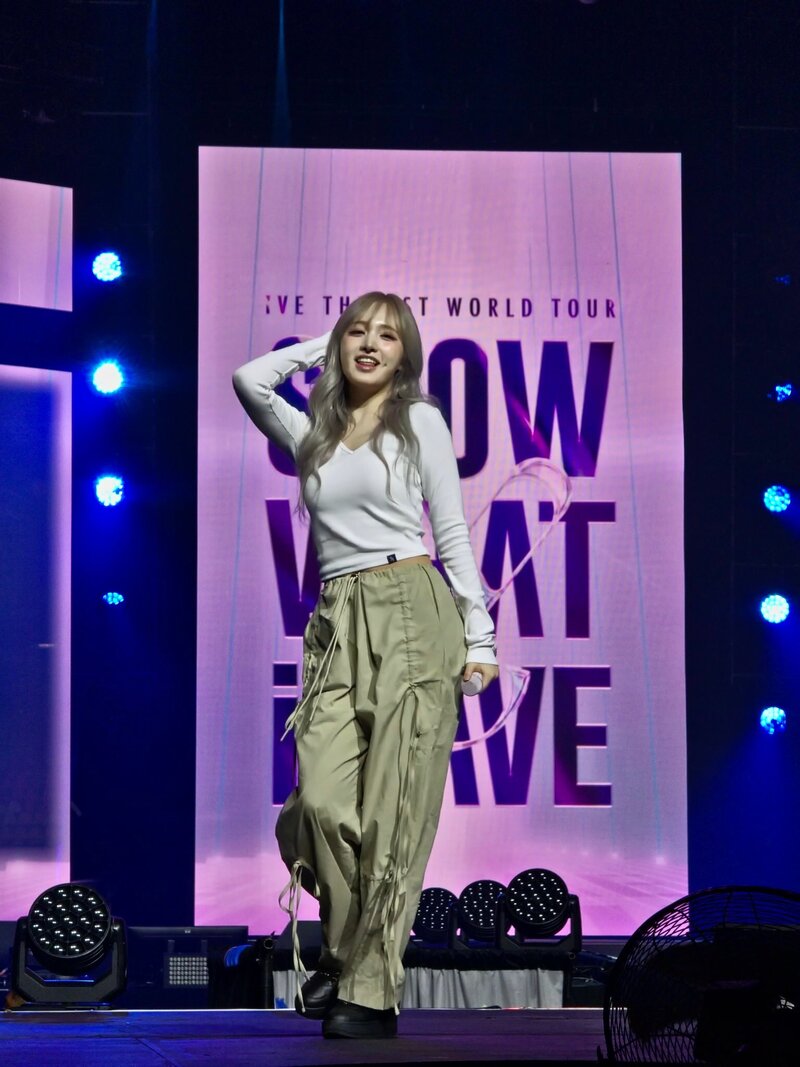240623 IVE Liz - 1st World Tour ‘Show What I Have’ in Mexico City documents 5
