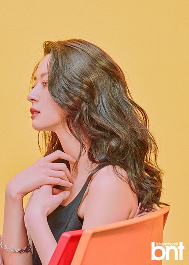 Kwon Nara for BNT International | August 2018 documents 6