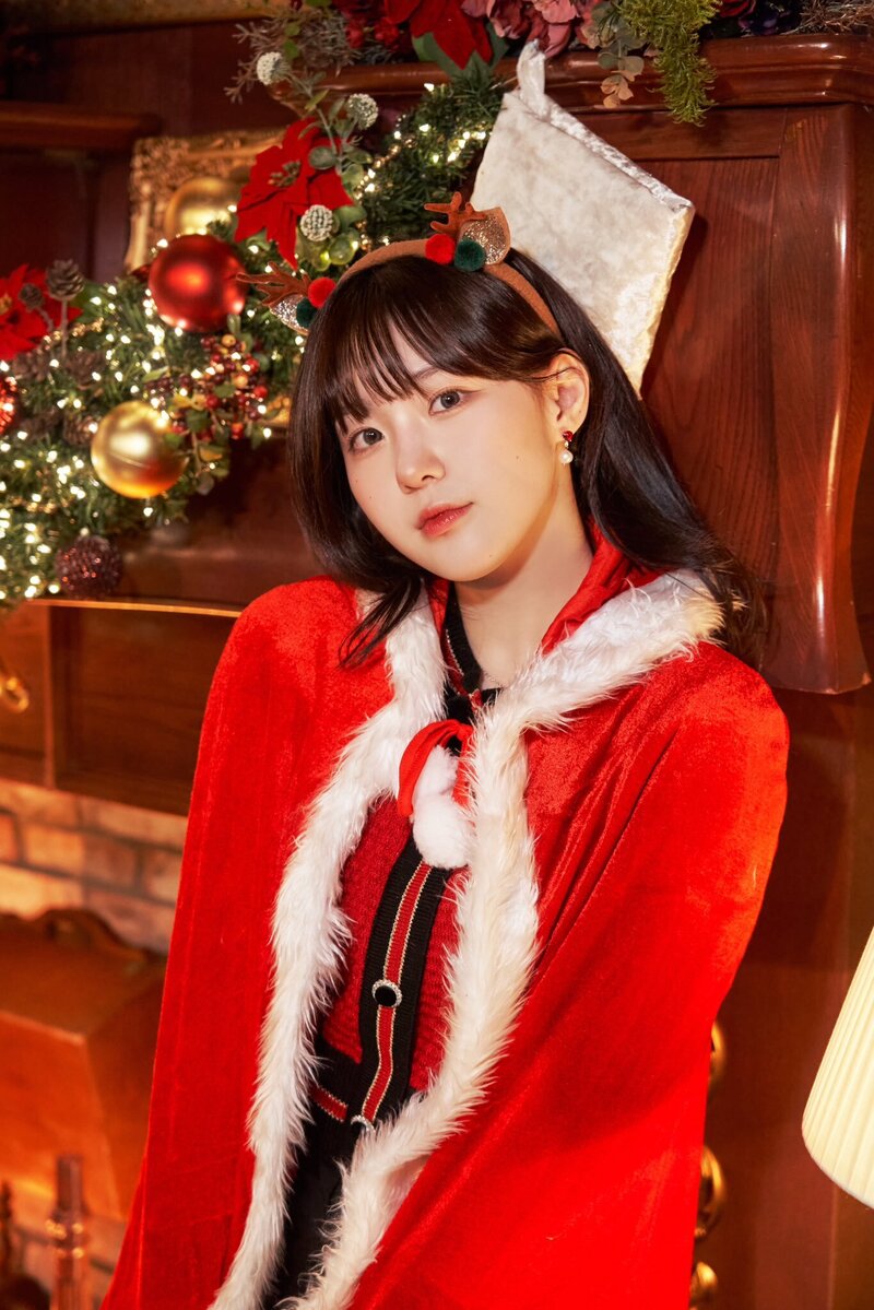 231229 WakeOne Naver Update - Chaehyun - Kep1erving My Own Santa & Kep1erving Awards [Behind the Scenes] documents 1