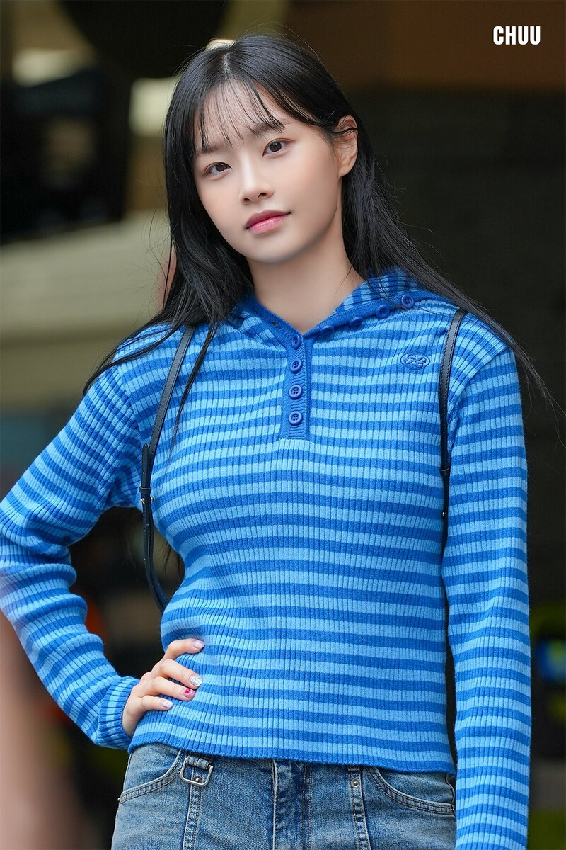 CHUU Weverse Post: Dayoff in Melbourne Behind the Scenes documents 4