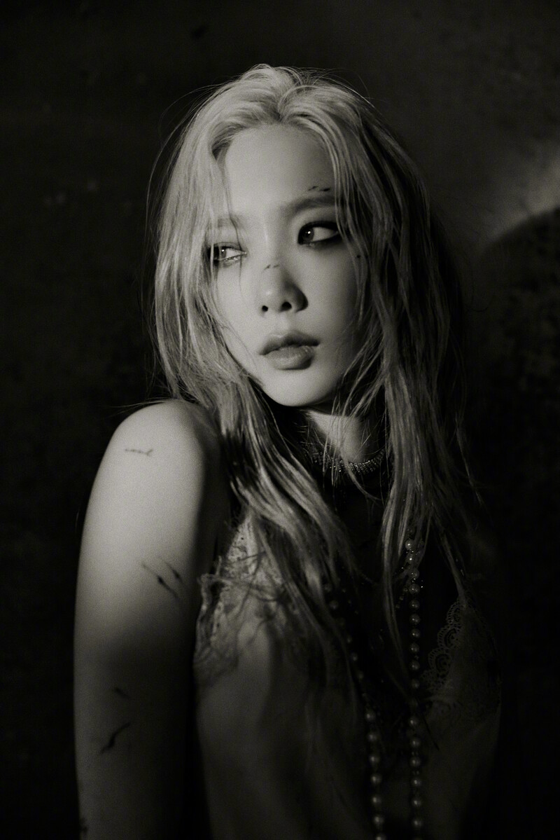 TAEYEON "CAN'T CONTROL MYSELF" Concept Teasers documents 6