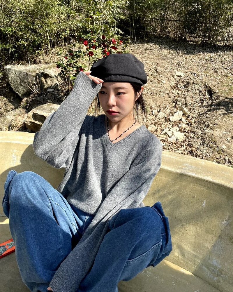 230402 Whee In Instagram Update documents 7