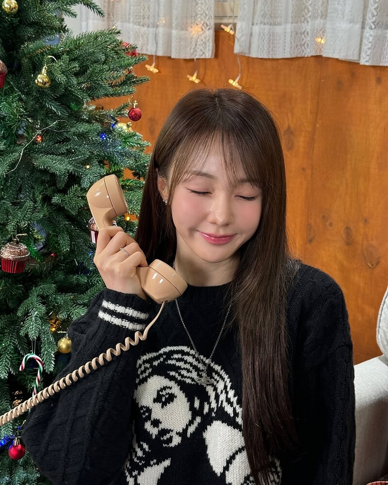 241224 WOOAH - NANA sns update documents 4