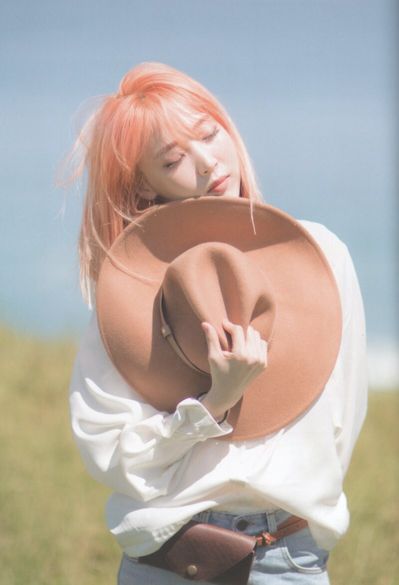 MAMAMOO 6th Mini Album 'Yellow Flower' [SCANS] documents 4
