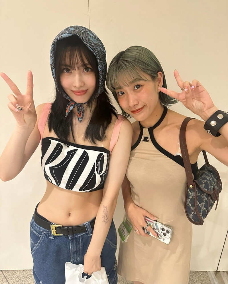 240725 - Hana Instagram Update with MOMO documents 1