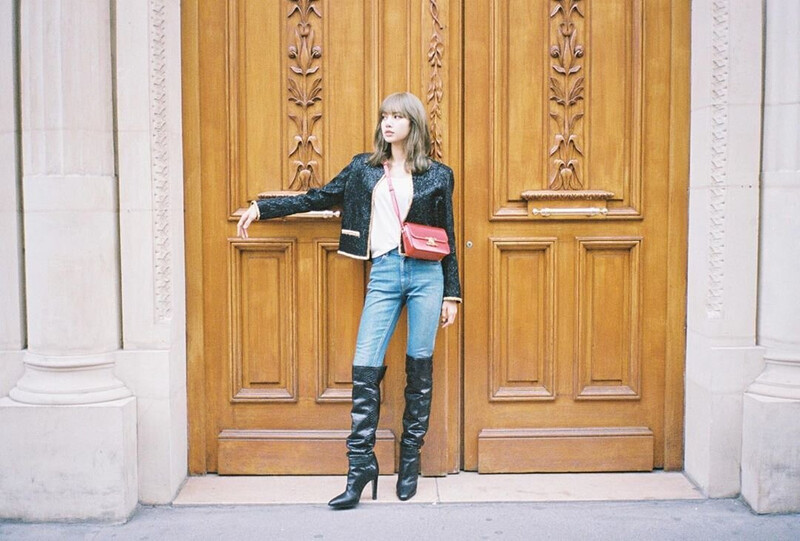 190703 LISA Instagram Update documents 5