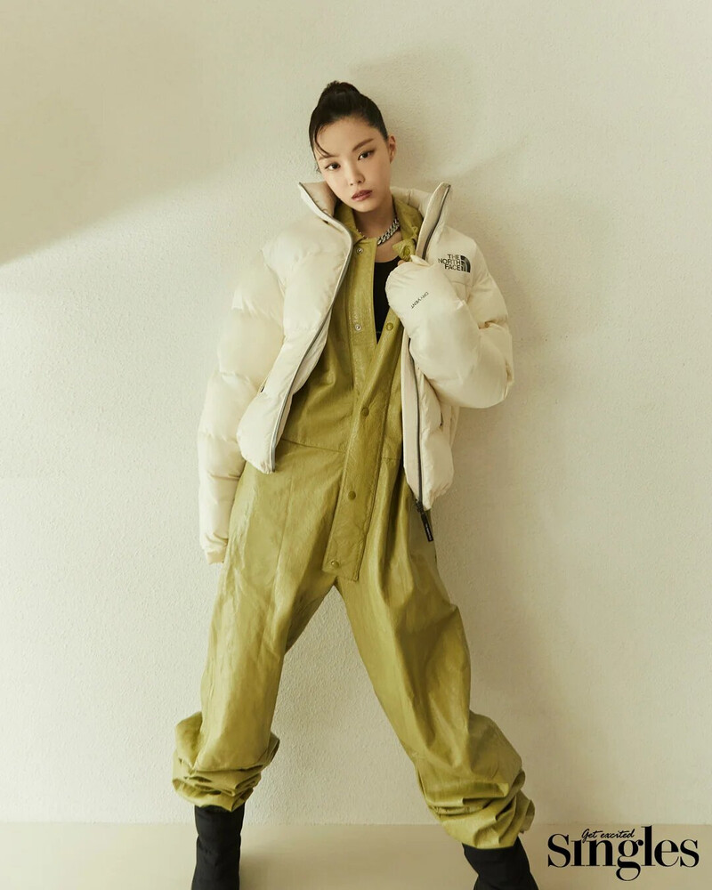 Naeun for Singles Magazine X THE NORTH FACE | November 2023 Issue documents 8