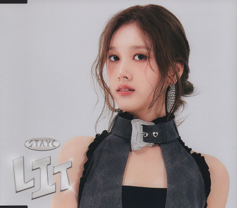 STAYC - Japan 3rd Single 'LIT' (Scans) documents 11