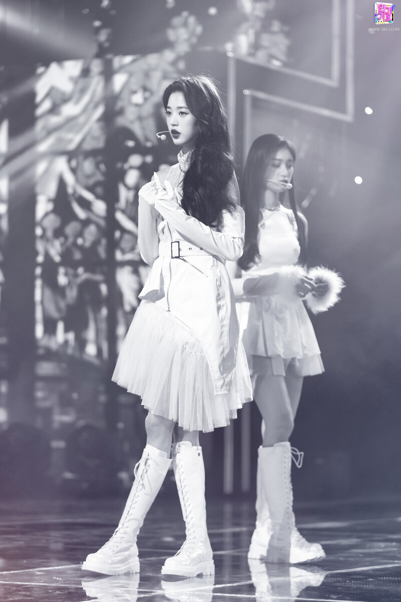 211212 IVE Wonyoung - "ELEVEN" at Inkigayo documents 6