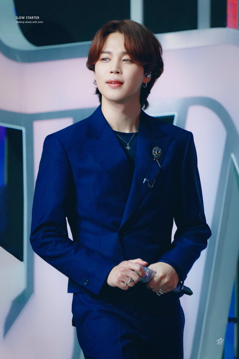 221008 BTS Jimin at The Fact Music Awards 2022 documents 4