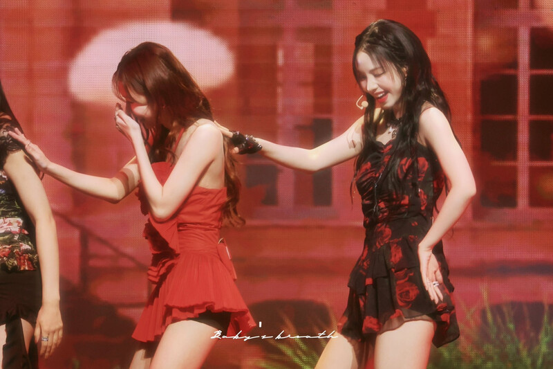 230616 aespa Karina & Winter - Lotte Duty Free Family Concert documents 3