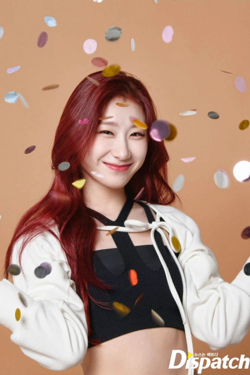 210427 ITZY Chaeryeong 'GUESS WHO' Promotion Photoshoot by Dispatch documents 5