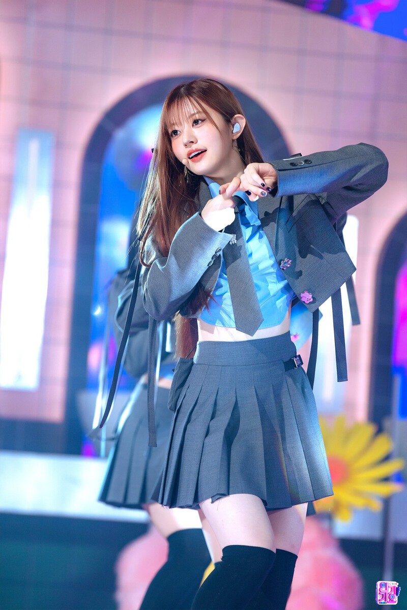 241027 ILLIT Minju - 'Cherish (My Love)' & 'IYKYK (If You Know You Know) at Inkigayo documents 3