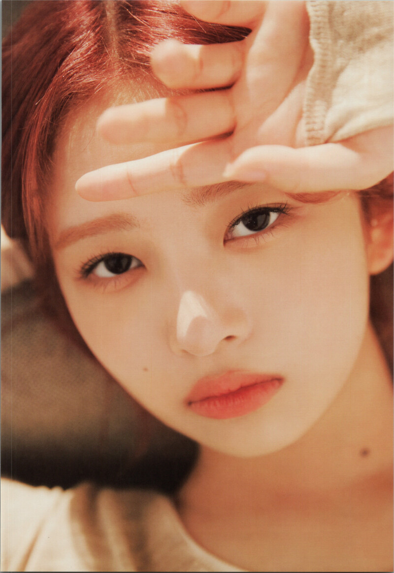 IVE - Mini Album 'I'VE MINE' (Scans) documents 9