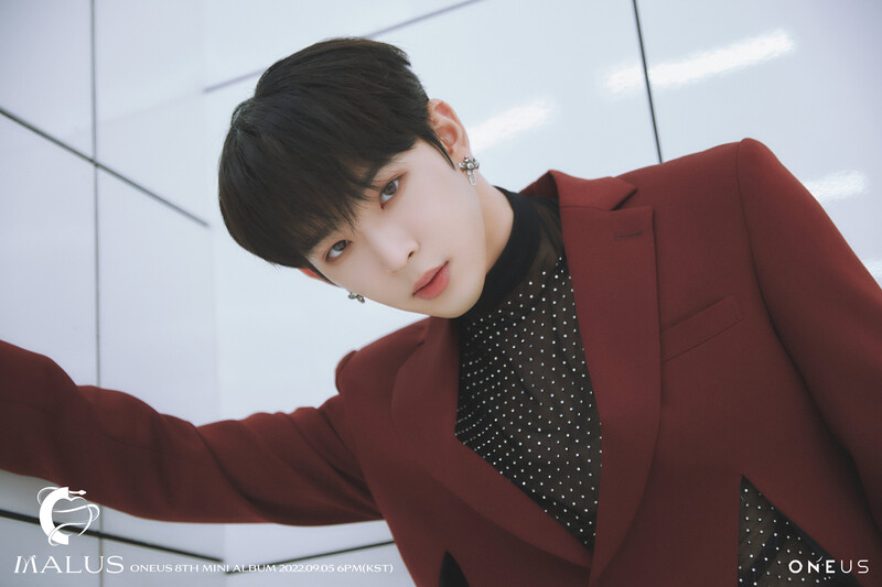 ONEUS 8th Mini Album "MALUS" concept photos documents 3