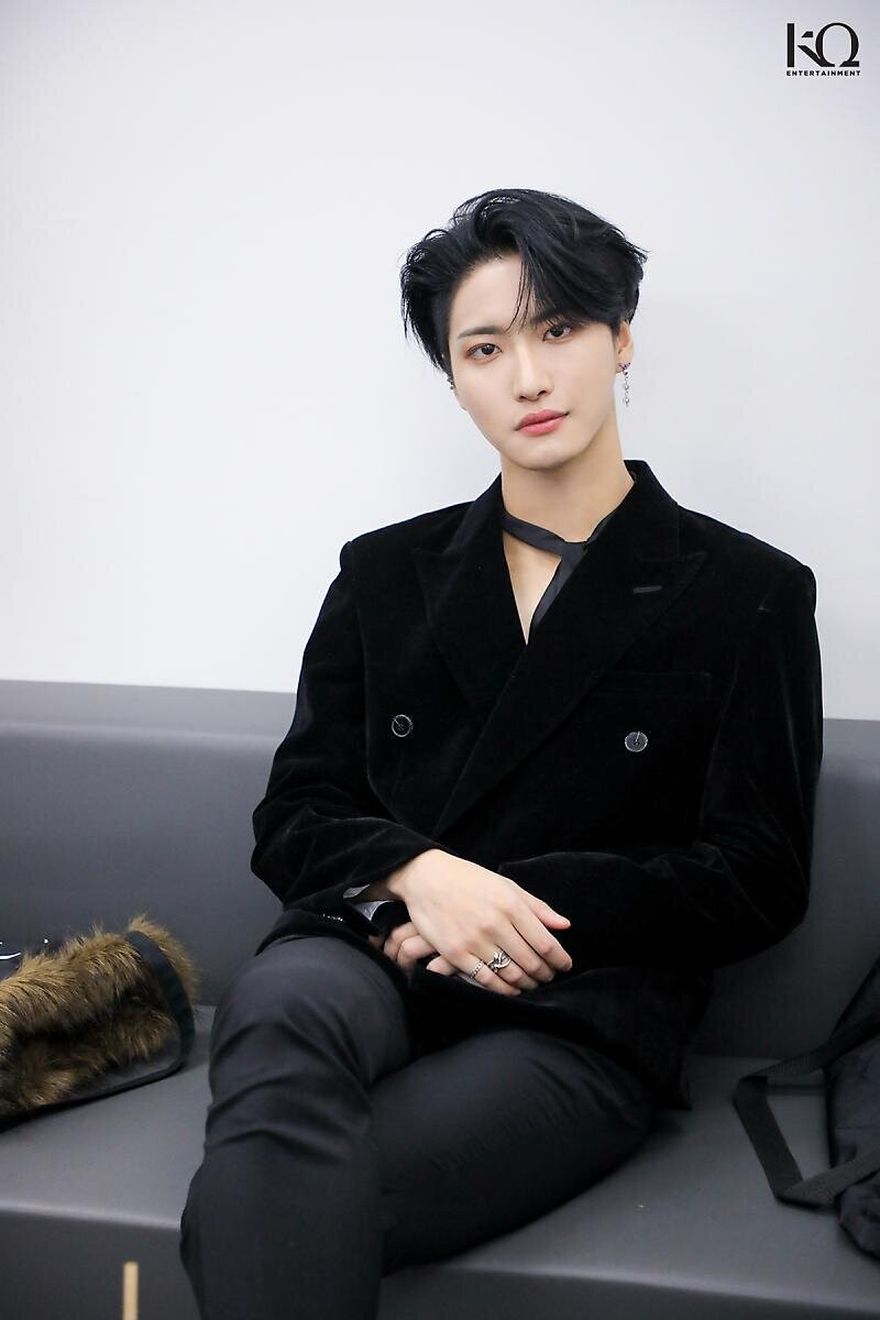 211220 - Naver - MAMA Behind Photos documents 21