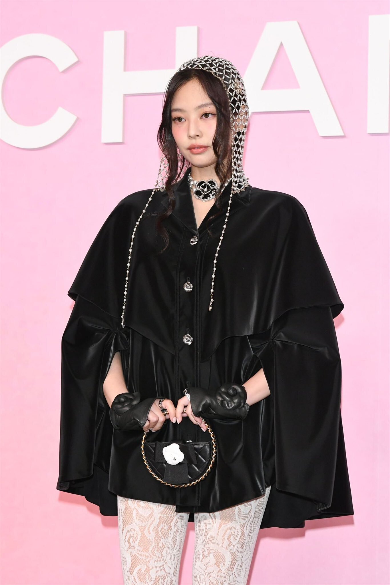 Chanel 2022/23 Métiers d'art Collection Is Big on Bags - Large and Small -  PurseBop
