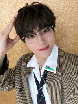 241105 - THE SHOW Twitter Update with XIAOJUN