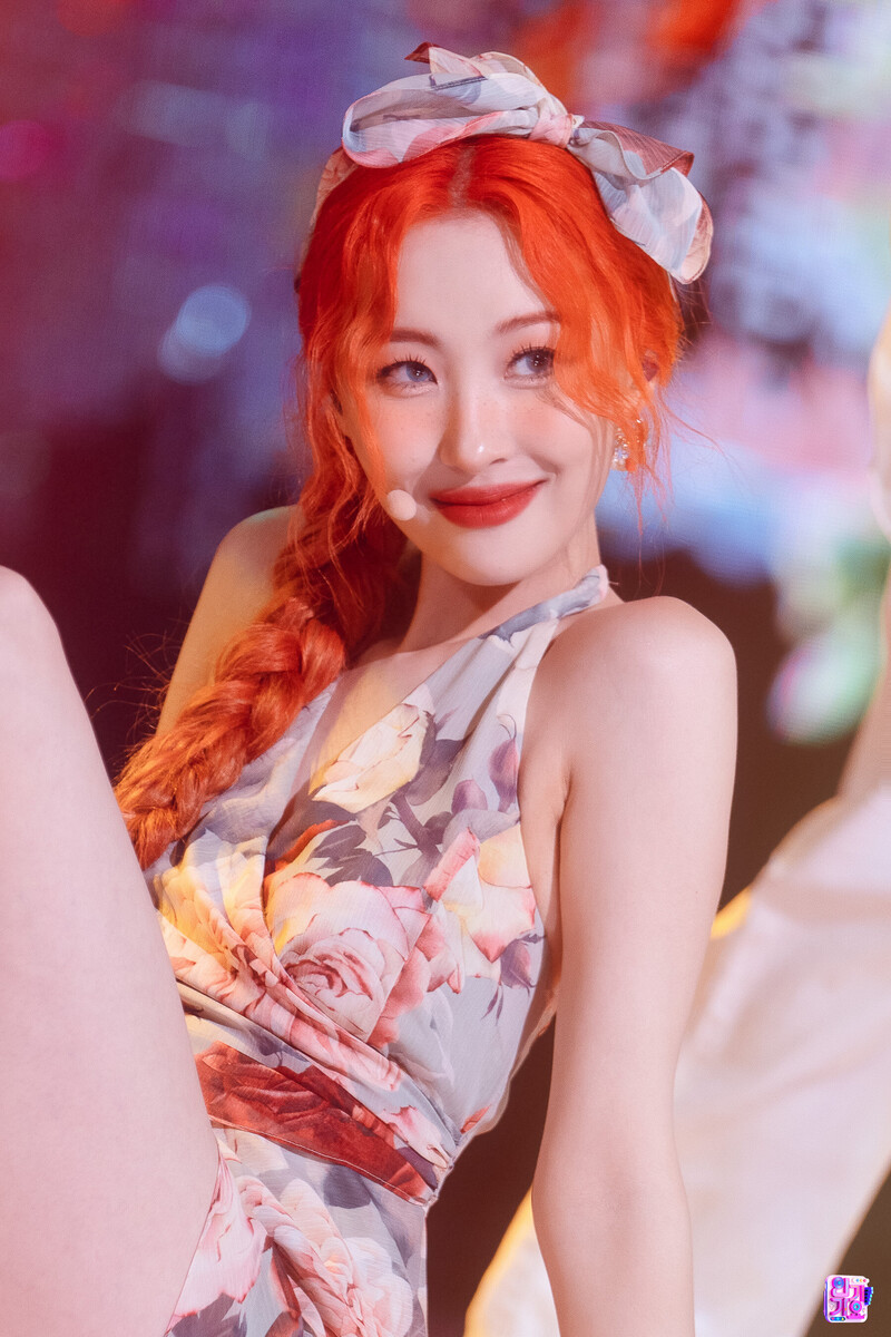 220710 Sunmi - Heart Burn at SBS Inkigayo documents 7