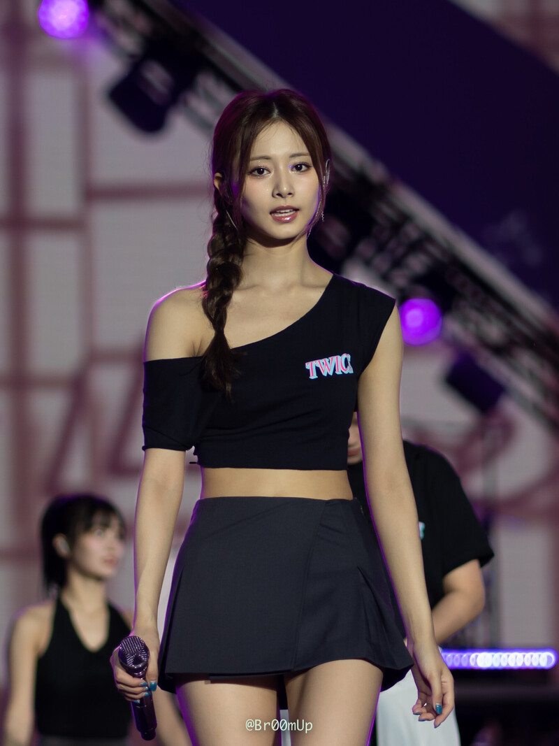 230709 TWICE Tzuyu - ‘READY TO BE’ World Tour in Atlanta documents 3