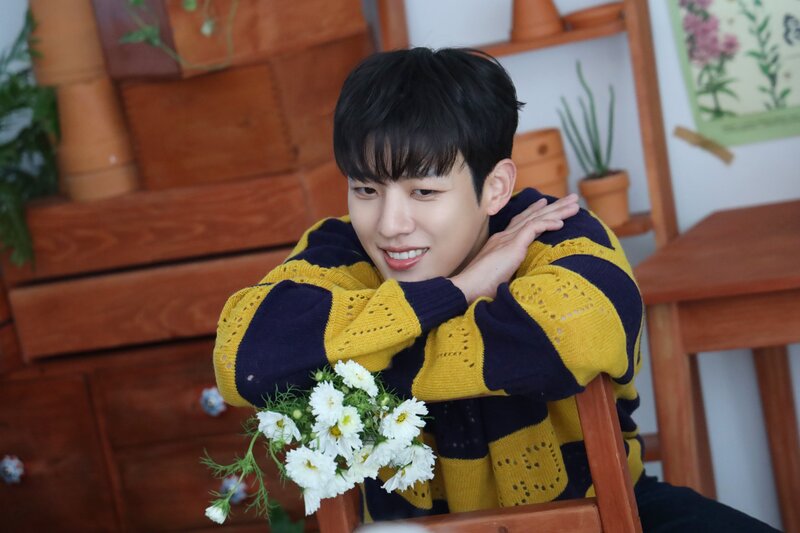240619 - Naver - Infinite Flower Jacket Shooting Behind Photos documents 4