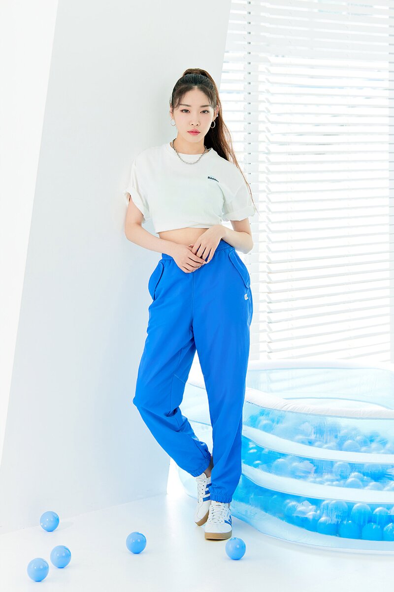 Chungha for BARREL 2022 SS Collection documents 2