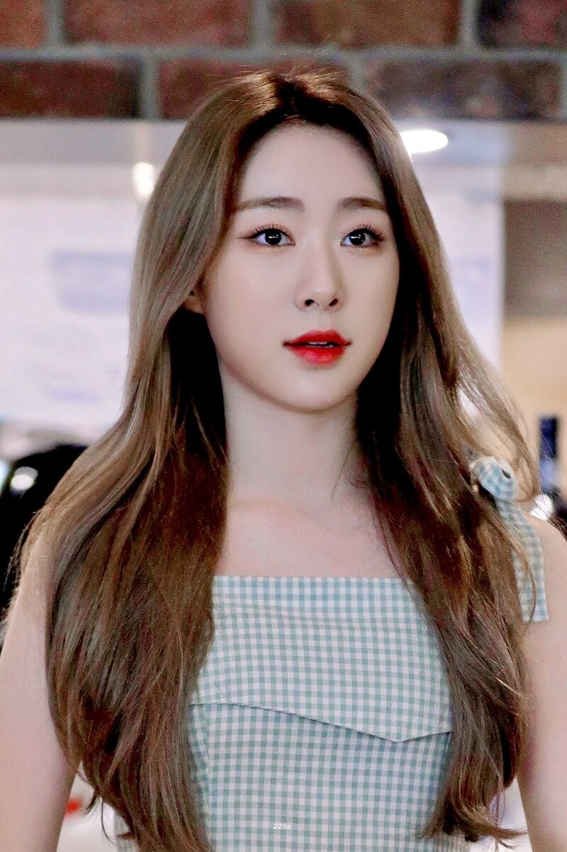 190816 WJSN Yeonjung documents 11