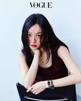 Hyeri for Chanel Watches - Vogue Korea October 2024 Issue