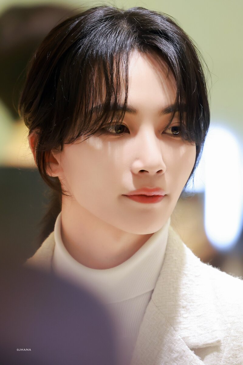 230303 SEVENTEEN Jeonghan at the Acqua Di Parma Perfume Launching Event documents 11