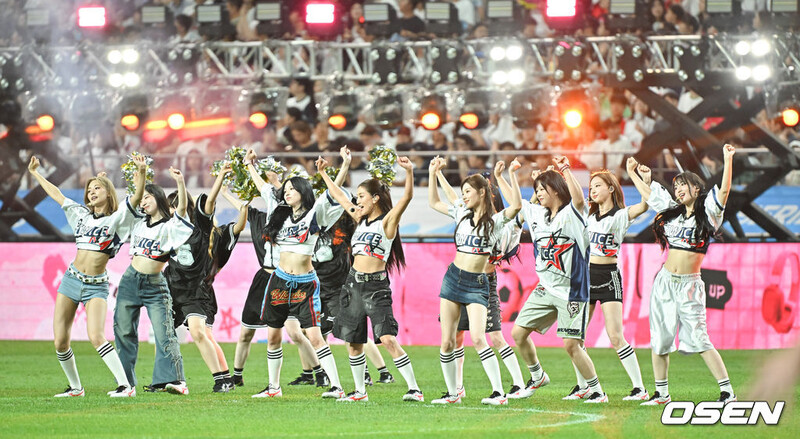 240731 TWICE  at Team K-League vs. Tottenham Hotspur's Halftime Show documents 18