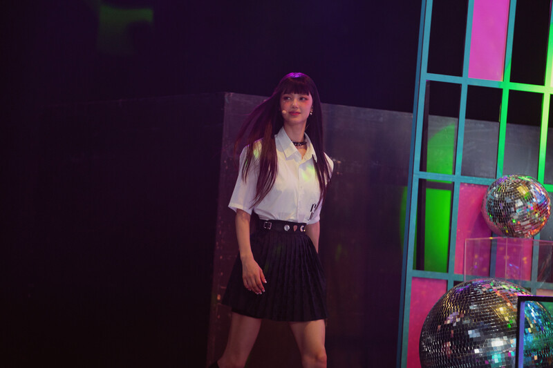 220807 NewJeans Danielle 'Cookie' at Inkigayo documents 17