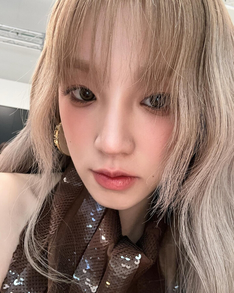 240520 - YUQI Instagram Update documents 5