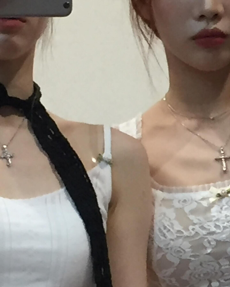 240702 ARTMS HeeJin Instagram Update documents 5