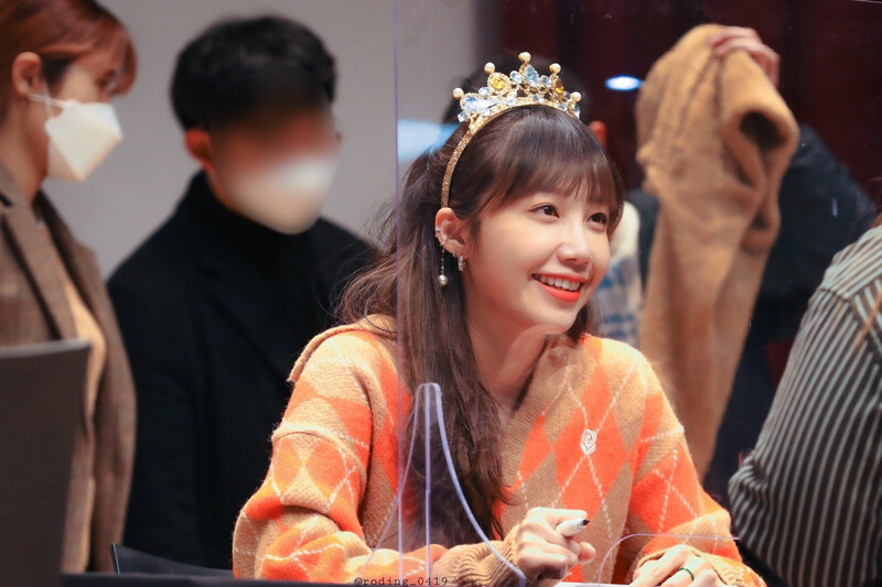 220219 Apink EUNJI at fansign event documents 7