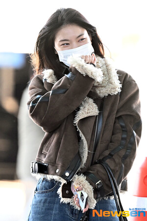 240301 STAYC Isa at Incheon International Airport