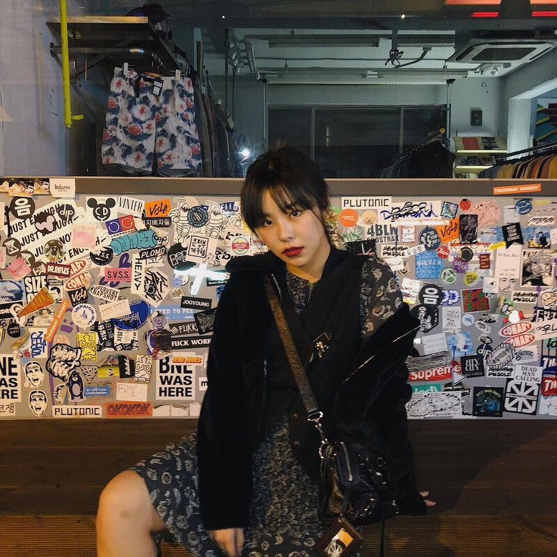 200422 Whee In Instagram Update documents 7