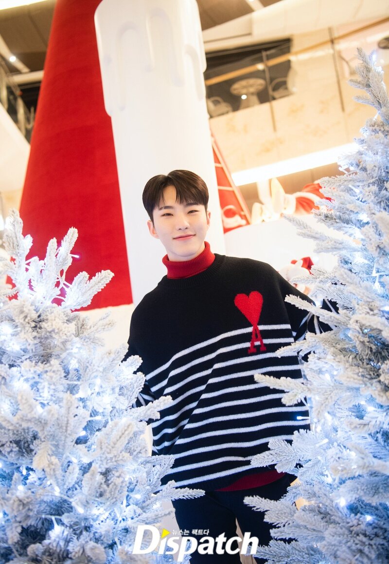 211225 Seventeen Hoshi - Christmas Photoshoot by Dispatch documents 11