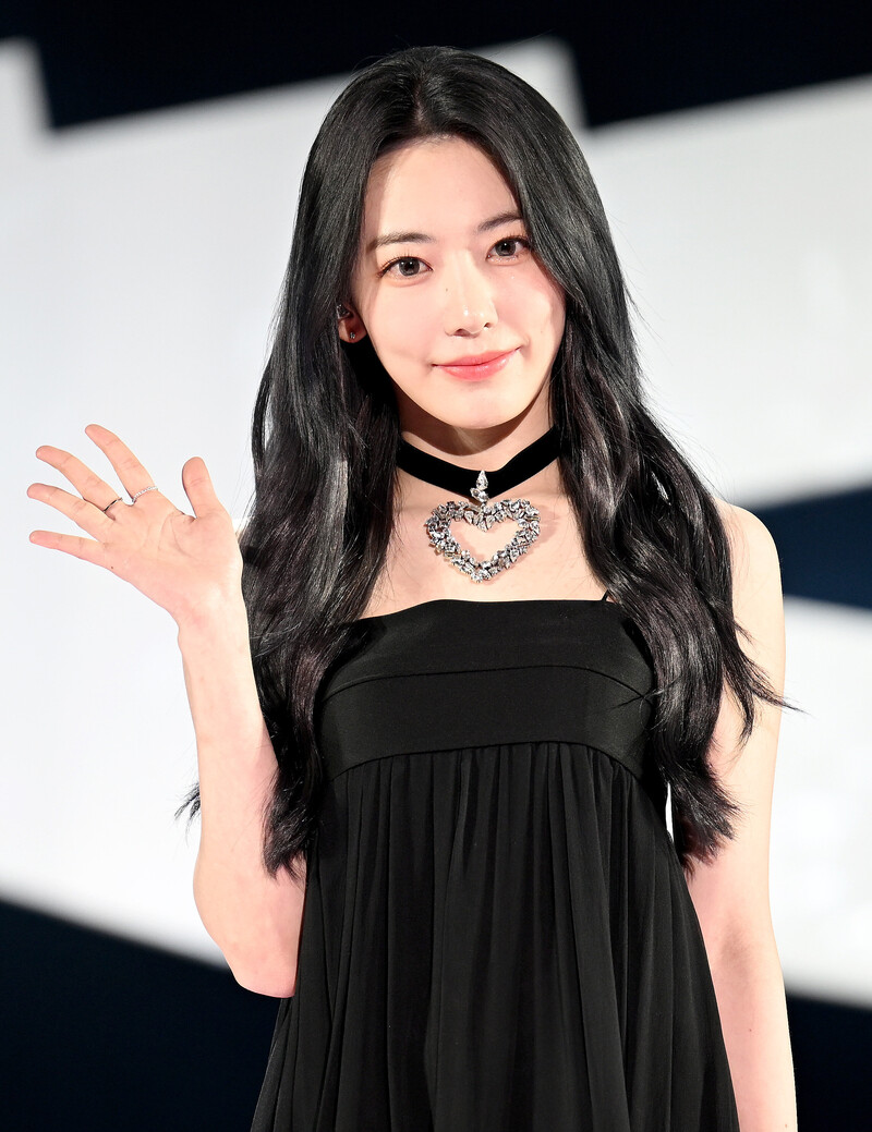 220502 LE SSERAFIM Sakura 'FEARLESS' Press Showcase documents 9