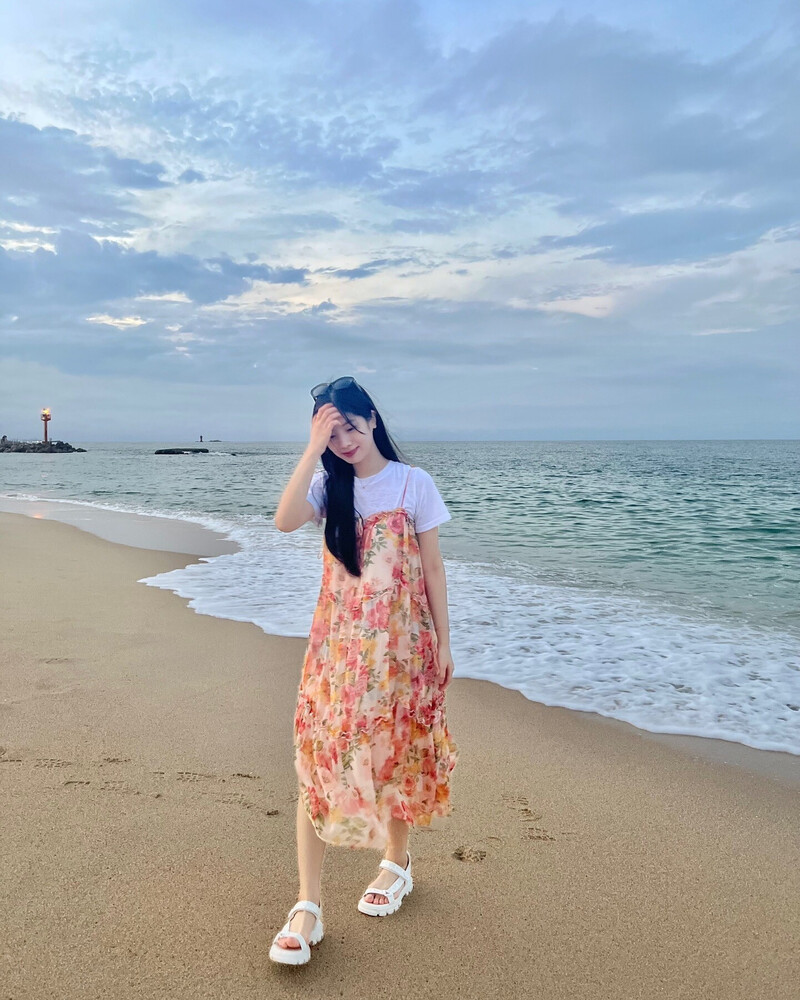 240917 - DAHYUN Instagram Update documents 2