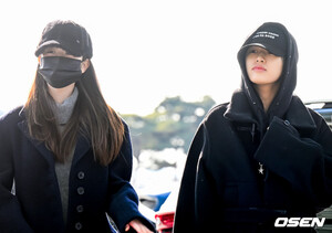 250103 Ive Wonyoung & Yujin at Incheon Airport