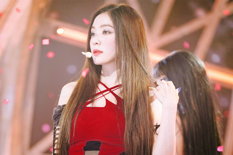 240630 Red Velvet Irene - 'Cosmic' at Inkigayo documents 10