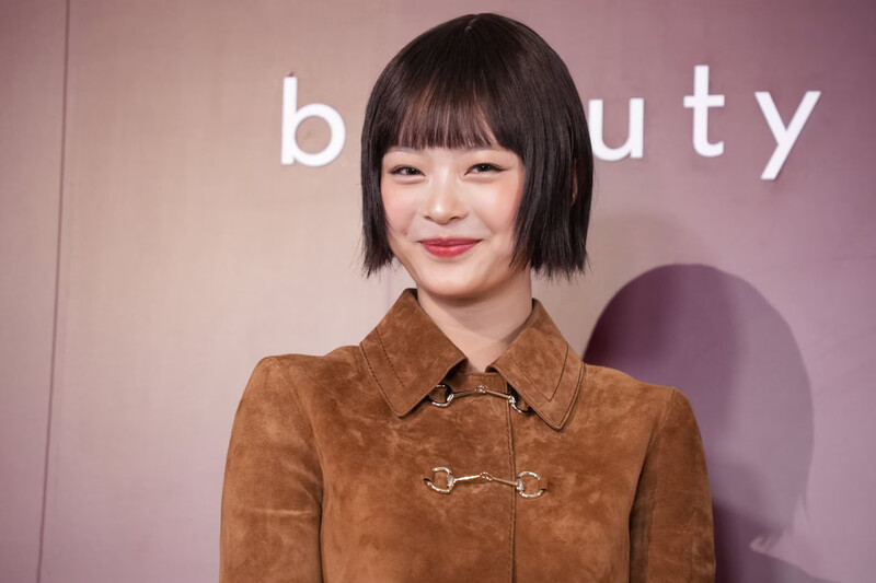 241120 HANNI at the Gucci Beauty Event in Japan documents 8