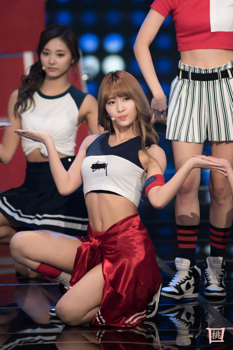 Momo687.jpg